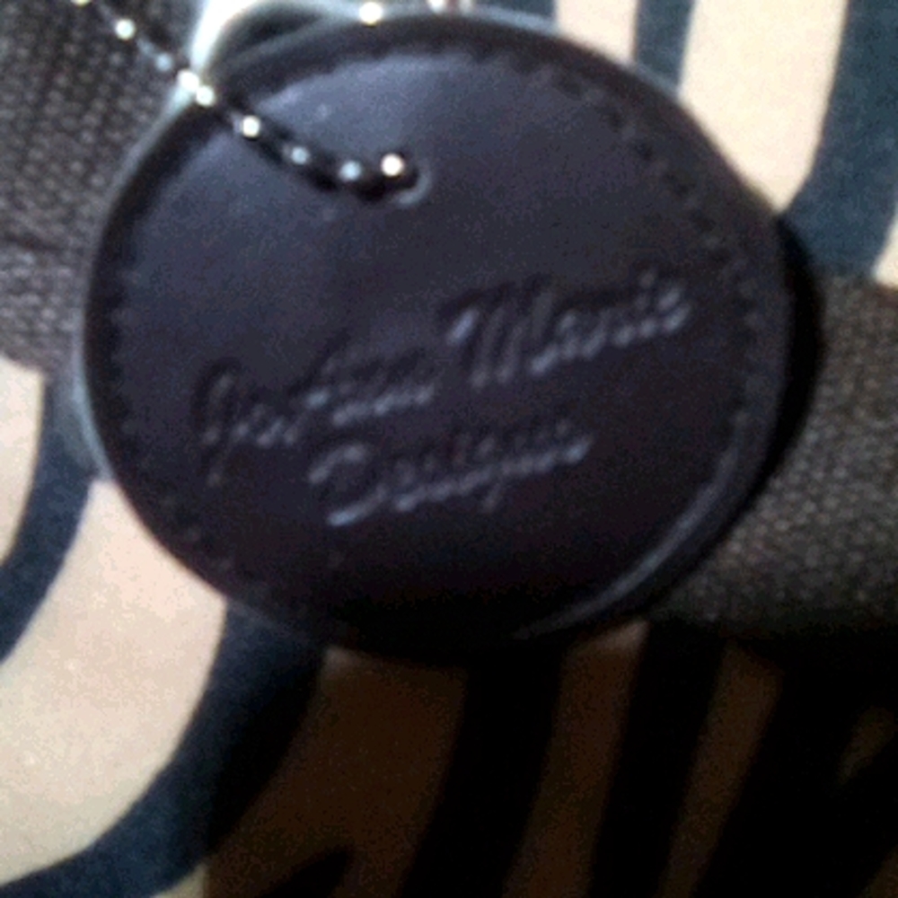 Hand bag